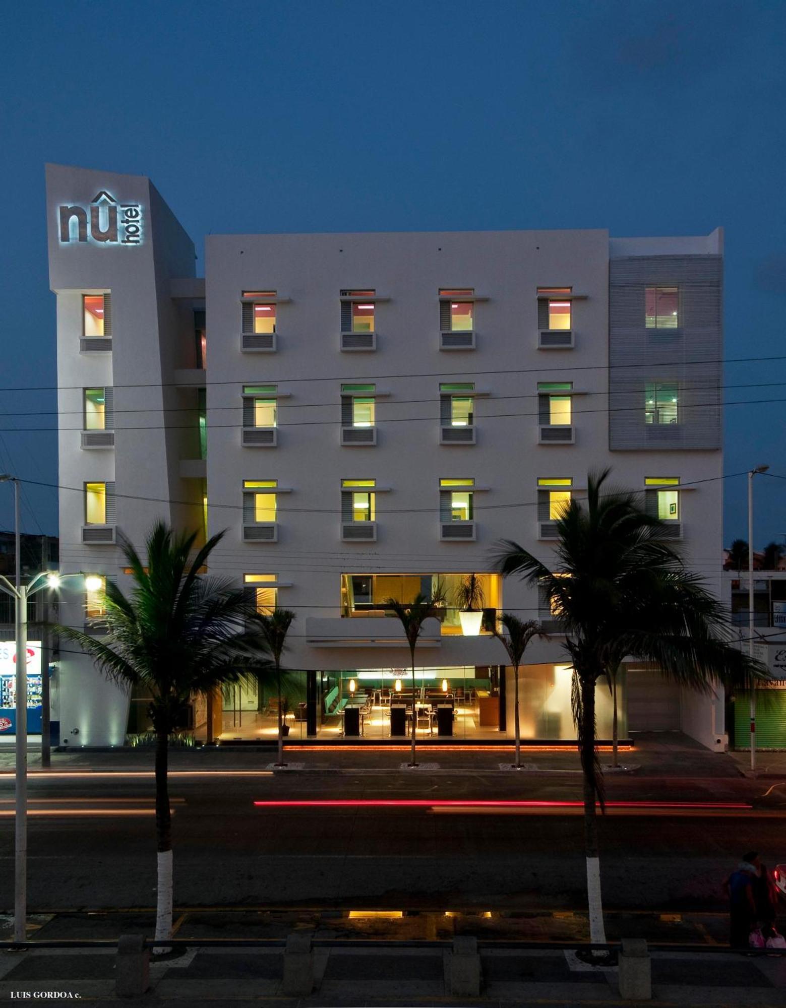 Nu Hotel 3*